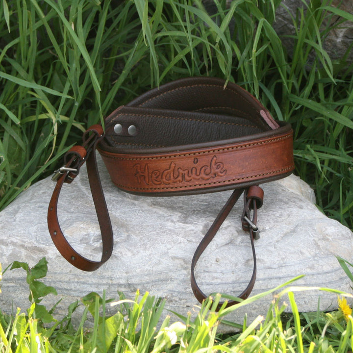 Neck sling camera strap