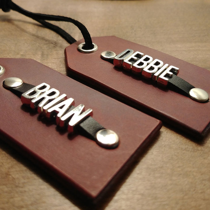 Luggage tags with metal font